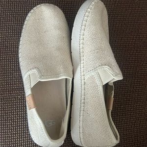Ugg canvas summer flats